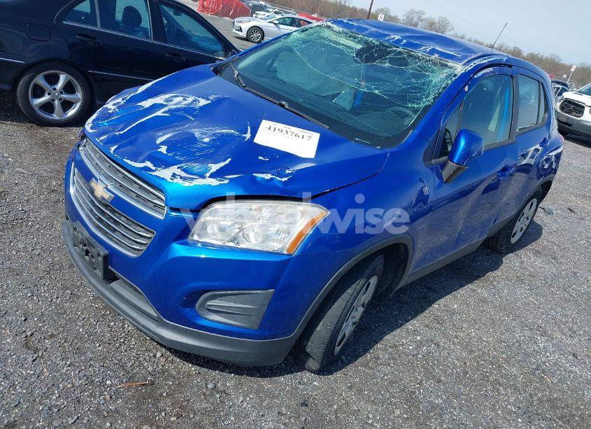 Photo 2 of 2016 Chevrolet Trax 1LS (VIN KL7CJKSB2GB584109)
