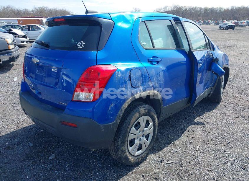 Photo 4 of 2016 Chevrolet Trax 1LS (VIN KL7CJKSB2GB584109)