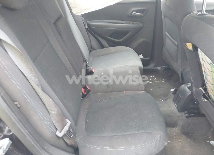 Photo 8 of 2016 Chevrolet Trax 1LS (VIN KL7CJKSB2GB640081)