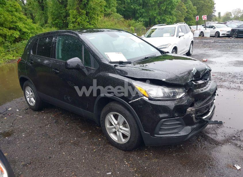 2021 Chevrolet Trax FWD LS (VIN KL7CJKSB2MB312199) main photo
