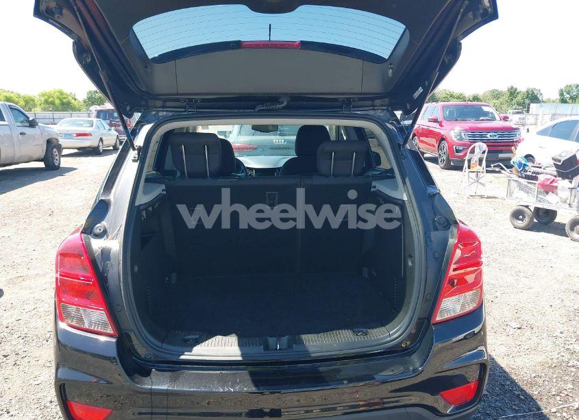 Photo 17 of 2020 Chevrolet Trax FWD LS (VIN KL7CJKSB3LB026277)