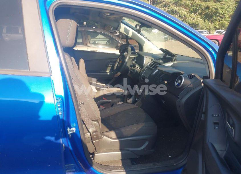 Photo 5 of 2016 Chevrolet Trax 1LS (VIN KL7CJKSB4GB605008)