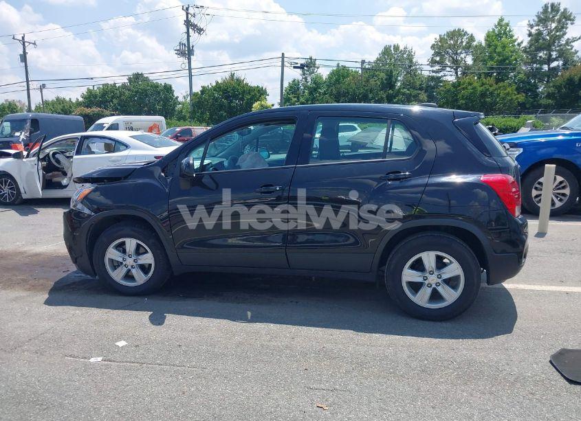 Photo 14 of 2021 Chevrolet Trax FWD LS (VIN KL7CJKSB4MB320580)