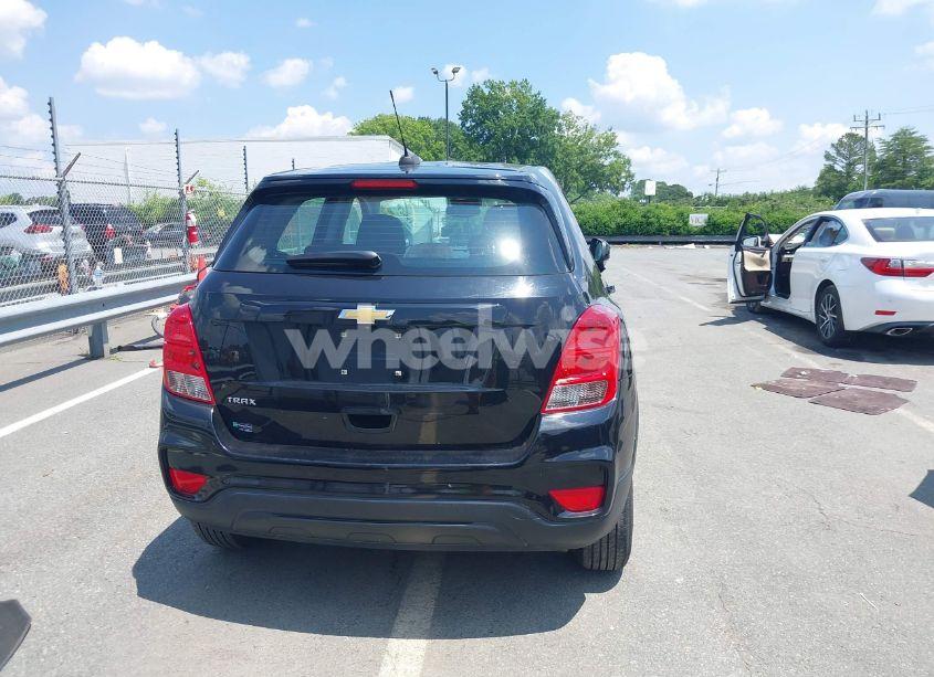 Photo 16 of 2021 Chevrolet Trax FWD LS (VIN KL7CJKSB4MB320580)