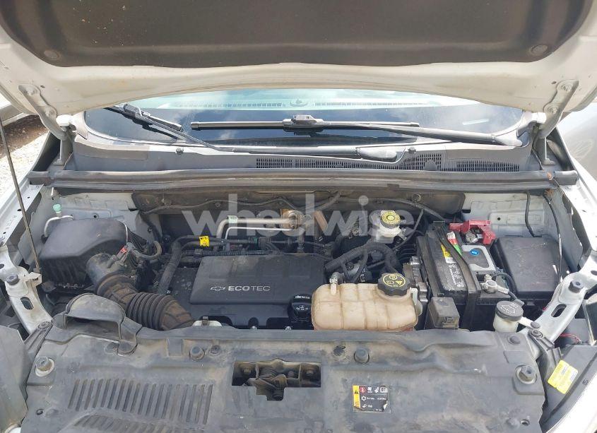 Photo 10 of 2016 Chevrolet Trax 1LS (VIN KL7CJKSB5GB582810)