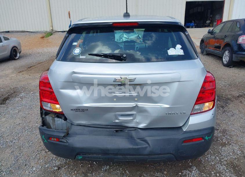 Photo 17 of 2016 Chevrolet Trax 1LS (VIN KL7CJKSB5GB582810)