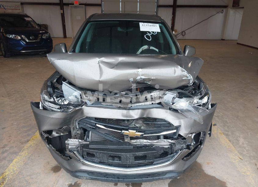 Photo 12 of 2021 Chevrolet Trax FWD LS (VIN KL7CJKSB5MB310429)