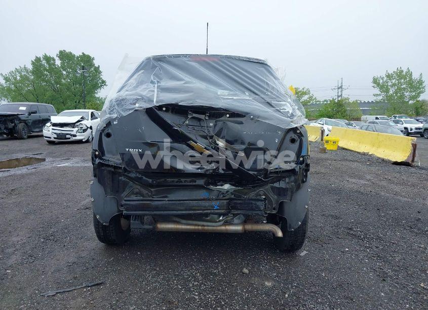 Photo 16 of 2020 Chevrolet Trax FWD LS (VIN KL7CJKSB6LB324435)