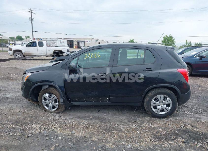 Photo 15 of 2016 Chevrolet Trax 1LS (VIN KL7CJKSB7GB733761)
