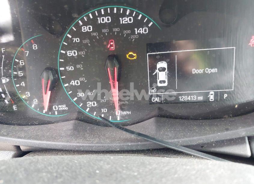 Photo 7 of 2017 Chevrolet Trax LS (VIN KL7CJKSB7HB146462)