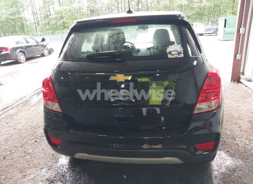 Photo 17 of 2020 Chevrolet Trax FWD LS (VIN KL7CJKSB7LB335766)