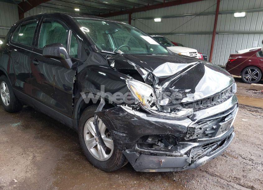 Photo 6 of 2020 Chevrolet Trax FWD LS (VIN KL7CJKSB7LB335766)