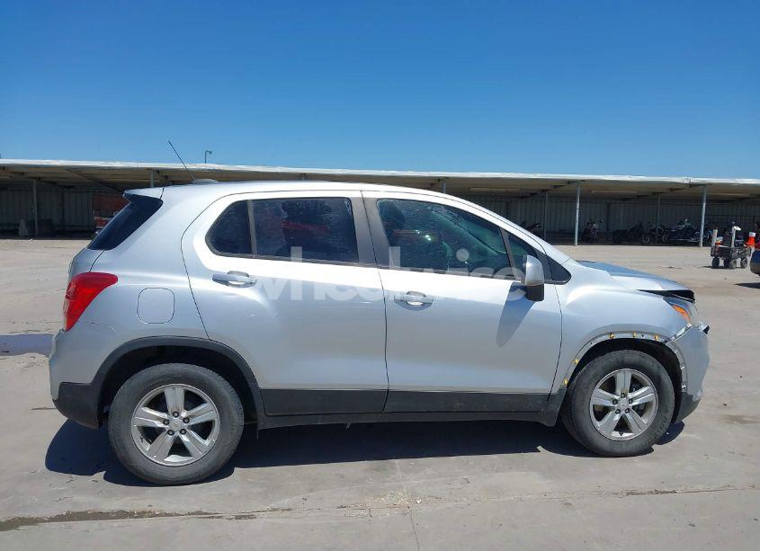 Photo 13 of 2020 Chevrolet Trax FWD LS (VIN KL7CJKSB8LB030471)