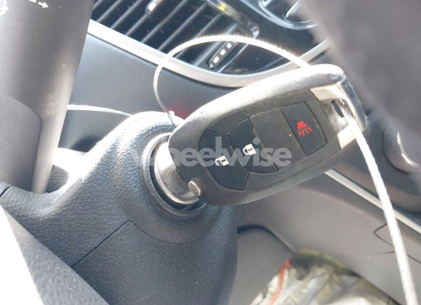 Photo 11 of 2020 Chevrolet Trax FWD LS (VIN KL7CJKSB8LB033001)