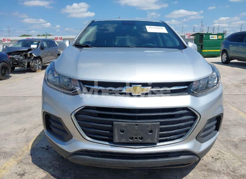 Photo 12 of 2021 Chevrolet Trax FWD LS (VIN KL7CJKSB8MB307752)