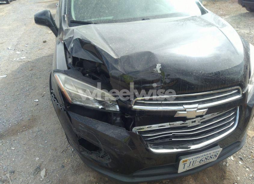 Photo 6 of 2016 Chevrolet Trax 1LS (VIN KL7CJKSB9GB708523)