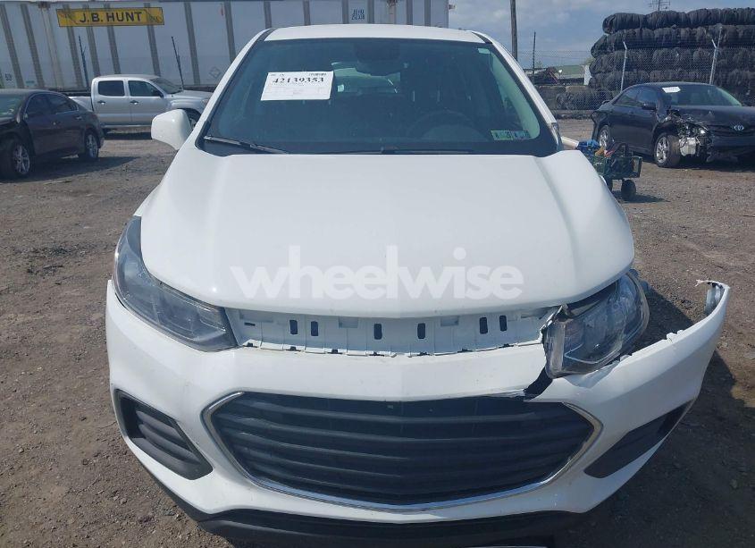 Photo 12 of 2020 Chevrolet Trax FWD LS (VIN KL7CJKSB9LB046792)