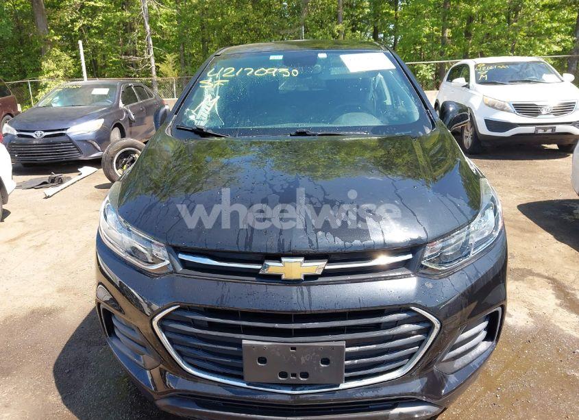 Photo 13 of 2020 Chevrolet Trax FWD LS (VIN KL7CJKSB9LB067027)