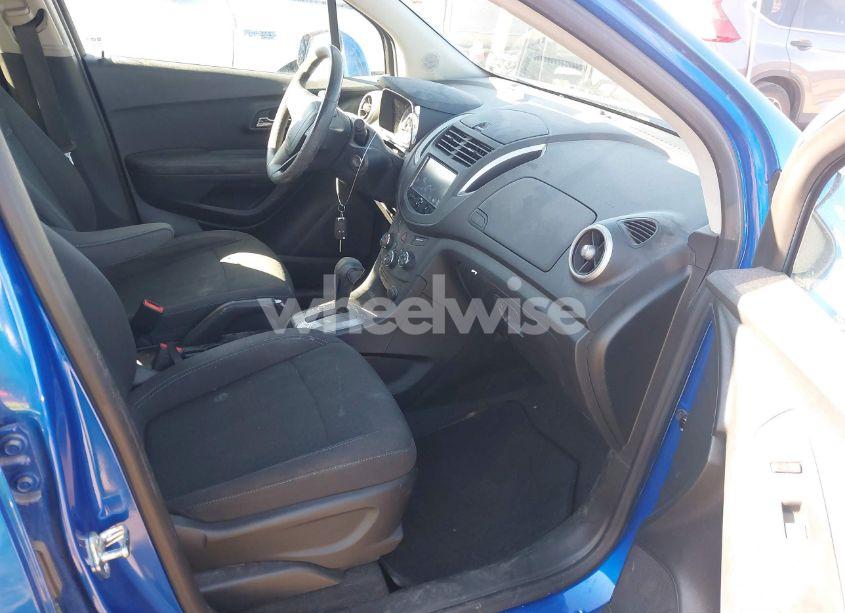 Photo 5 of 2016 Chevrolet Trax 1LS (VIN KL7CJKSBXGB570409)