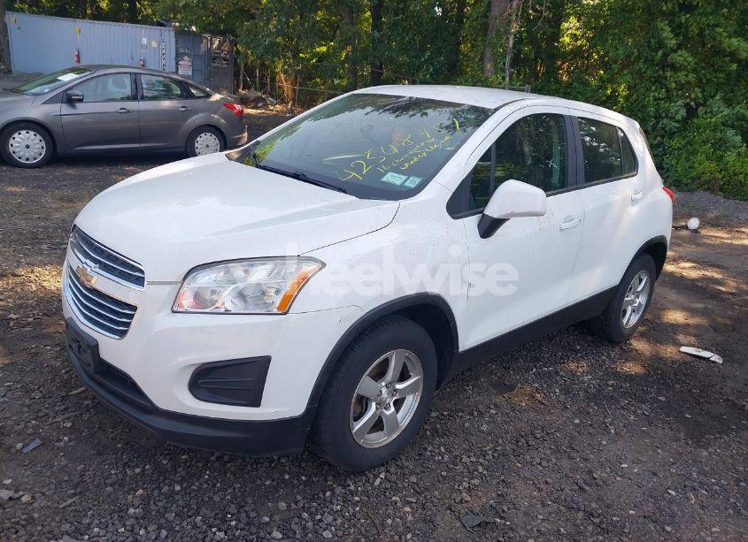 Photo 2 of 2016 Chevrolet Trax 1LS (VIN KL7CJKSBXGB759822)