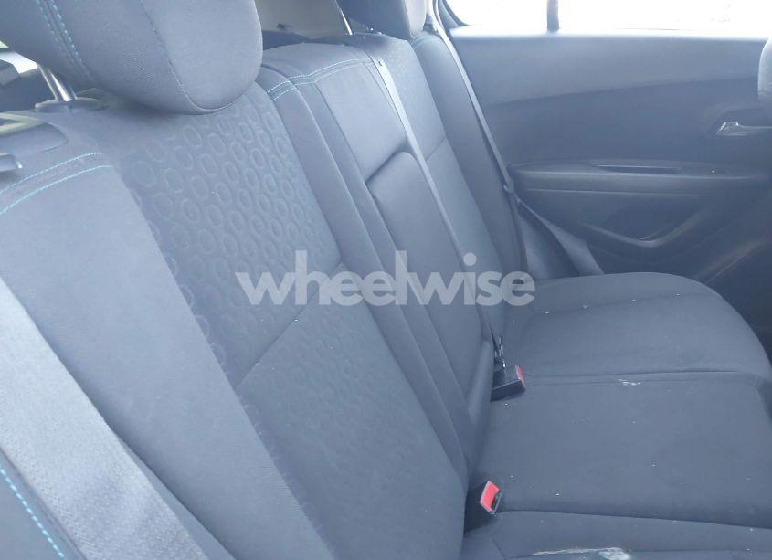 Photo 8 of 2016 Chevrolet Trax 1LS (VIN KL7CJKSBXGB759822)