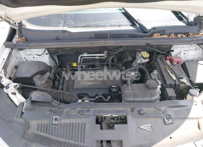 Photo 10 of 2020 Chevrolet Trax FWD LS (VIN KL7CJKSBXLB064525)