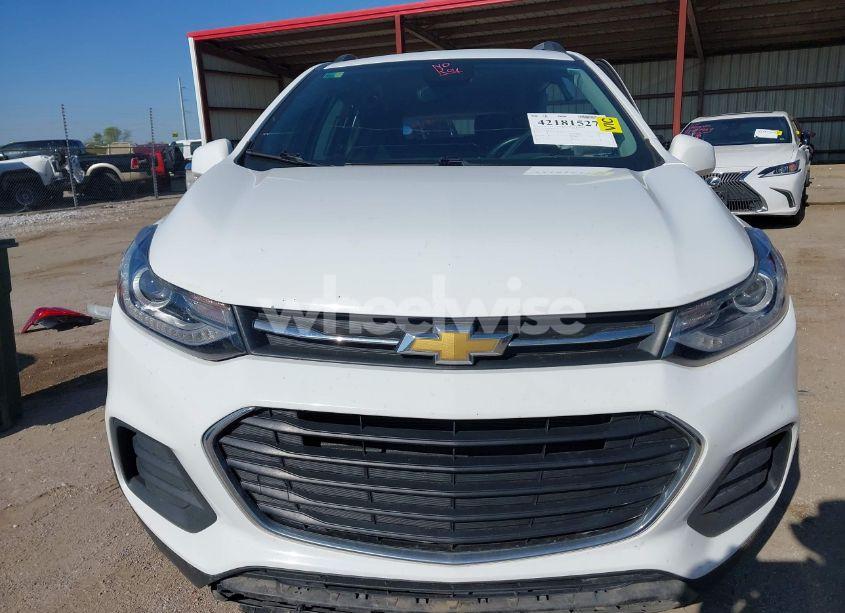 Photo 12 of 2021 Chevrolet Trax FWD LT (VIN KL7CJLSB0MB339794)