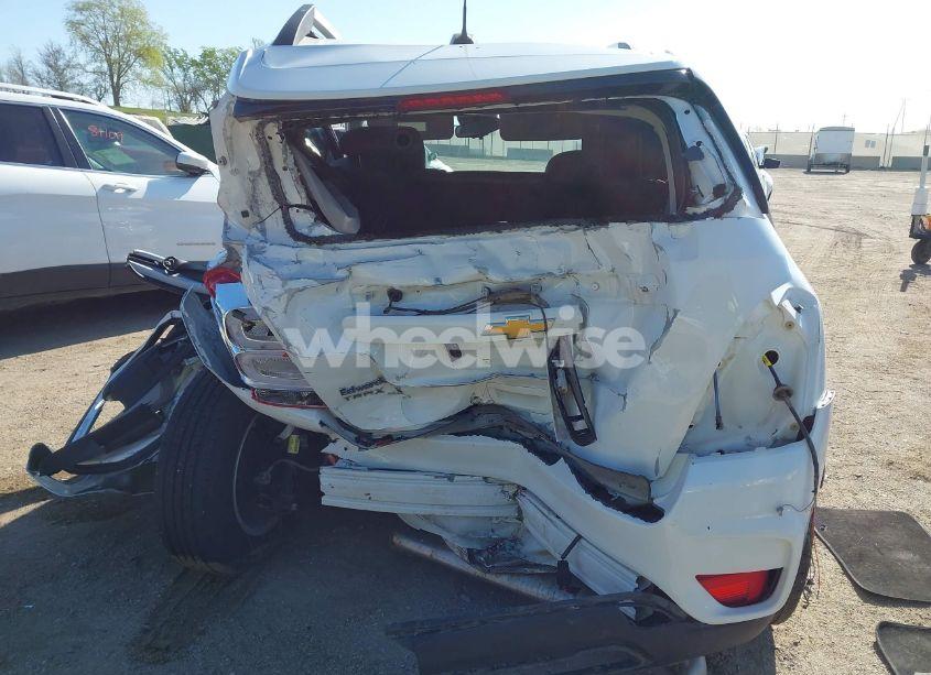 Photo 16 of 2021 Chevrolet Trax FWD LT (VIN KL7CJLSB0MB339794)