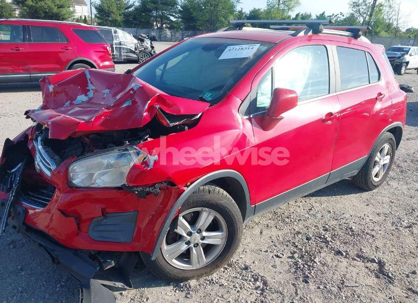 Photo 2 of 2016 Chevrolet Trax LT (VIN KL7CJLSB1GB645780)