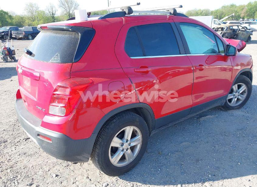 Photo 4 of 2016 Chevrolet Trax LT (VIN KL7CJLSB1GB645780)