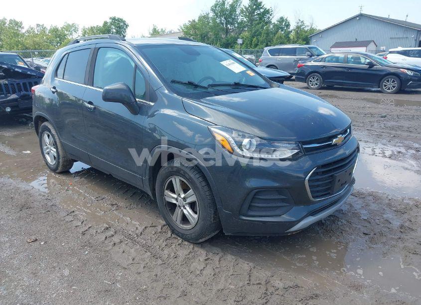 2018 Chevrolet Trax LT (VIN KL7CJLSB1JB725698) main photo