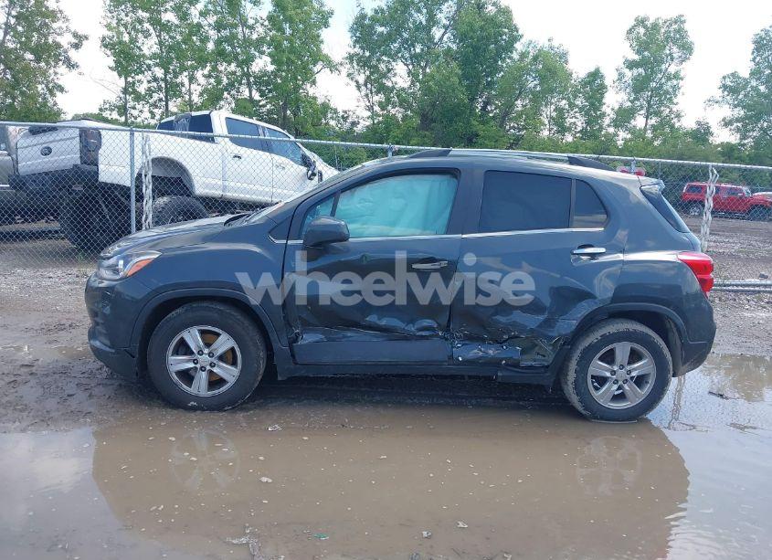 Photo 14 of 2018 Chevrolet Trax LT (VIN KL7CJLSB1JB725698)