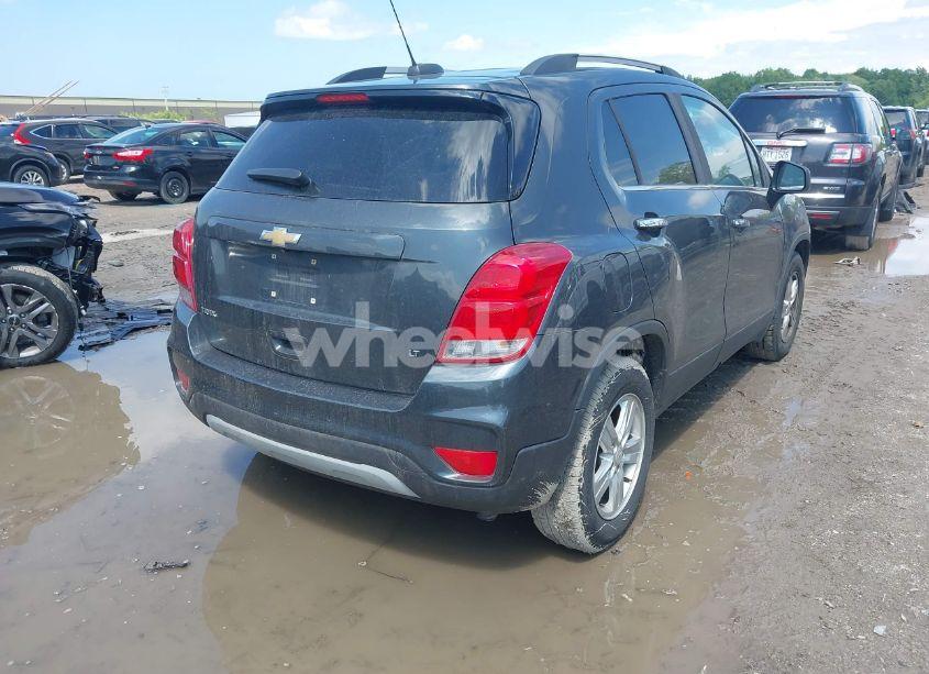 Photo 4 of 2018 Chevrolet Trax LT (VIN KL7CJLSB1JB725698)