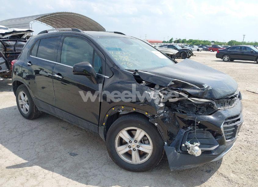 2019 Chevrolet Trax LT (VIN KL7CJLSB1KB817282) main photo