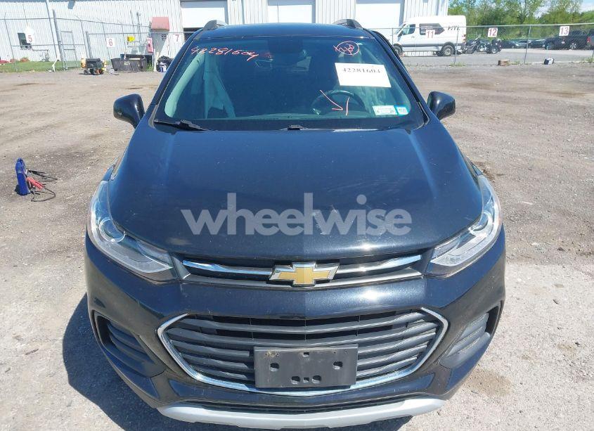 Photo 12 of 2019 Chevrolet Trax LT (VIN KL7CJLSB2KB789959)