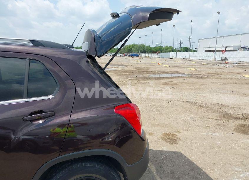 Photo 18 of 2015 Chevrolet Trax LT (VIN KL7CJLSB3FB129046)