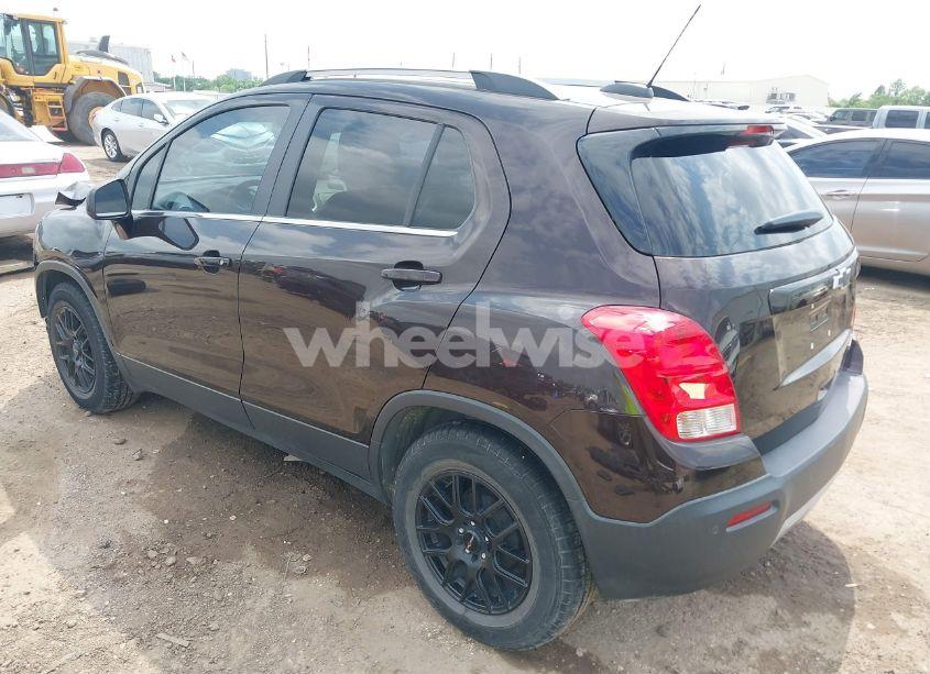 Photo 3 of 2015 Chevrolet Trax LT (VIN KL7CJLSB3FB129046)