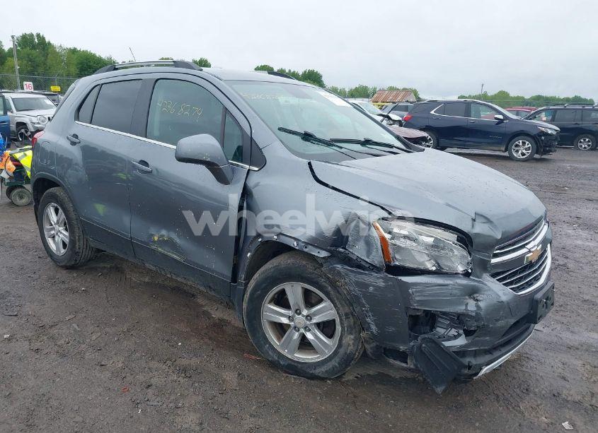 2015 Chevrolet Trax LT (VIN KL7CJLSB3FB152388) main photo