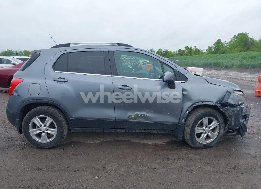 Photo 14 of 2015 Chevrolet Trax LT (VIN KL7CJLSB3FB152388)