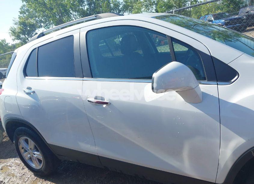 Photo 13 of 2017 Chevrolet Trax LT (VIN KL7CJLSB3HB229862)