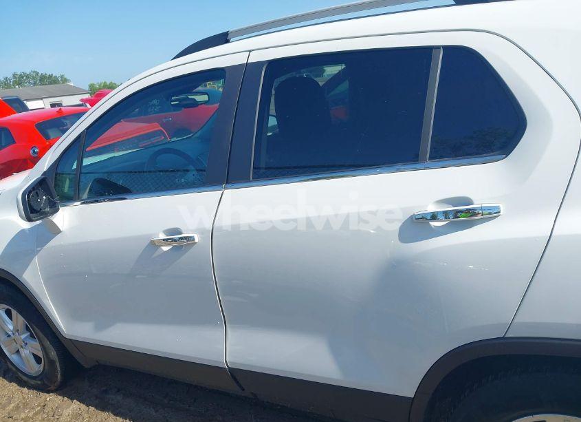 Photo 14 of 2017 Chevrolet Trax LT (VIN KL7CJLSB3HB229862)