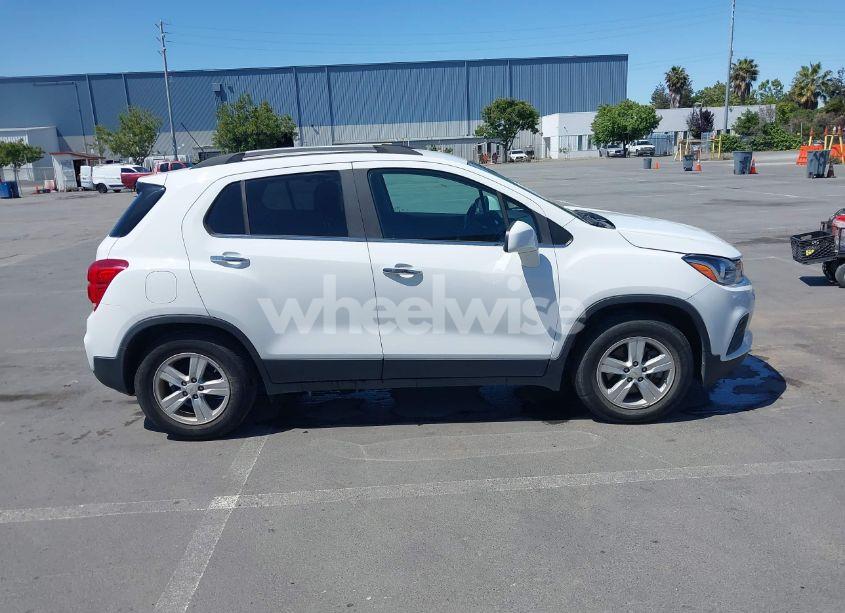 Photo 13 of 2019 Chevrolet Trax LT (VIN KL7CJLSB3KB963960)