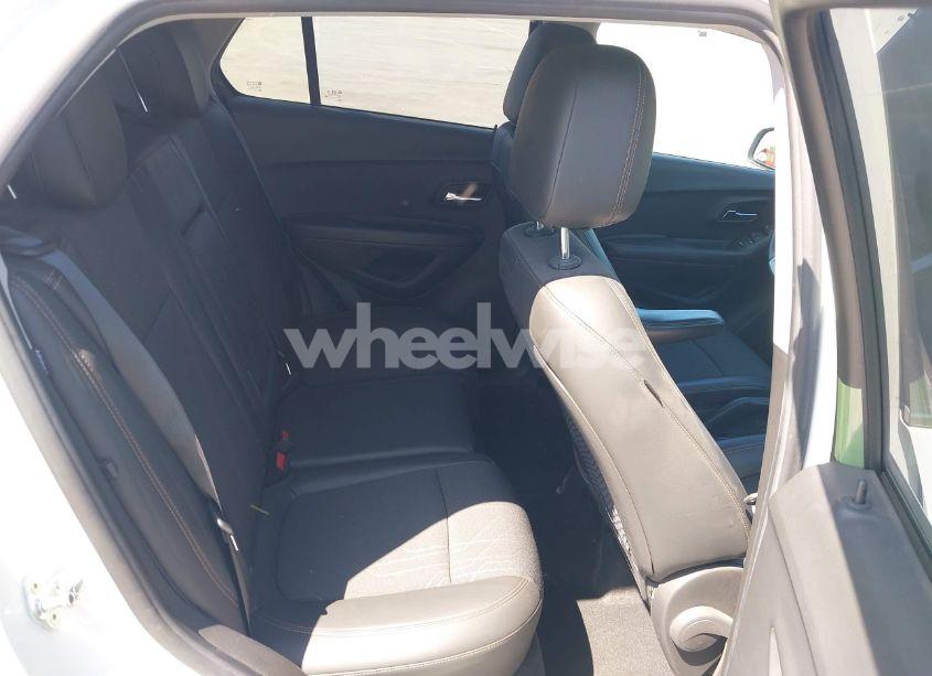 Photo 8 of 2019 Chevrolet Trax LT (VIN KL7CJLSB3KB963960)