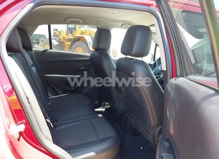 Photo 8 of 2015 Chevrolet Trax LT (VIN KL7CJLSB4FB071576)