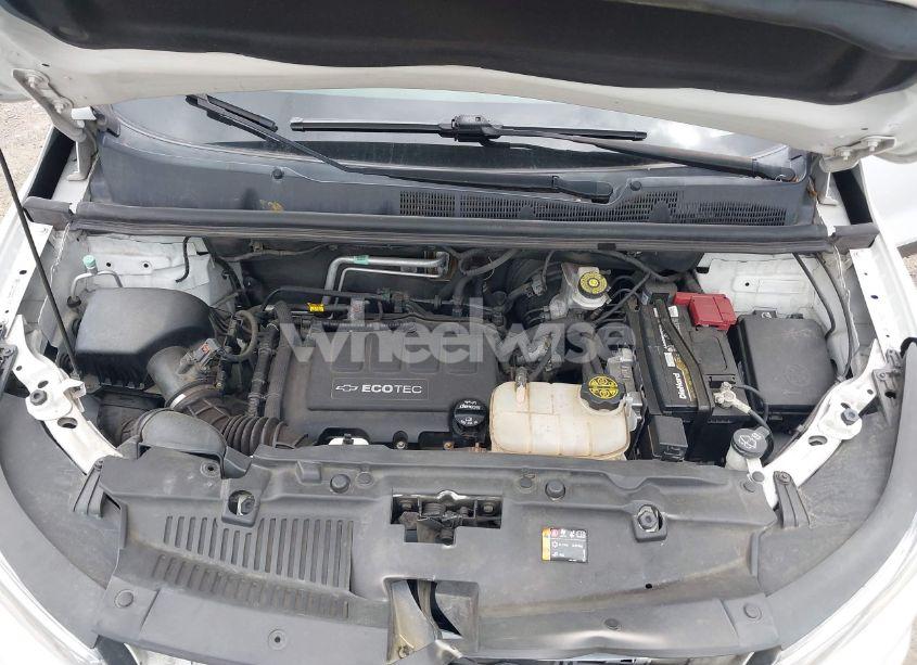 Photo 10 of 2019 Chevrolet Trax LT (VIN KL7CJLSB4KB828096)