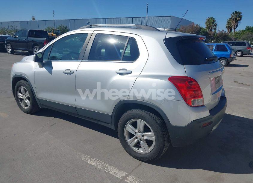 Photo 3 of 2016 Chevrolet Trax LT (VIN KL7CJLSB5GB689149)