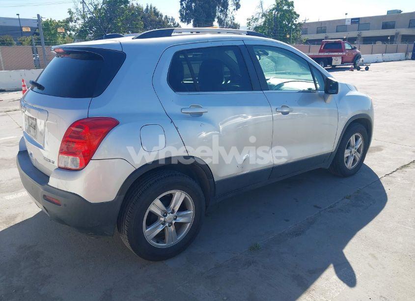 Photo 4 of 2016 Chevrolet Trax LT (VIN KL7CJLSB5GB689149)