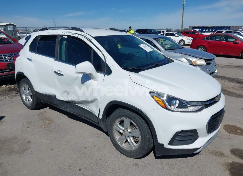 2019 Chevrolet Trax LT (VIN KL7CJLSB5KB849555) main photo