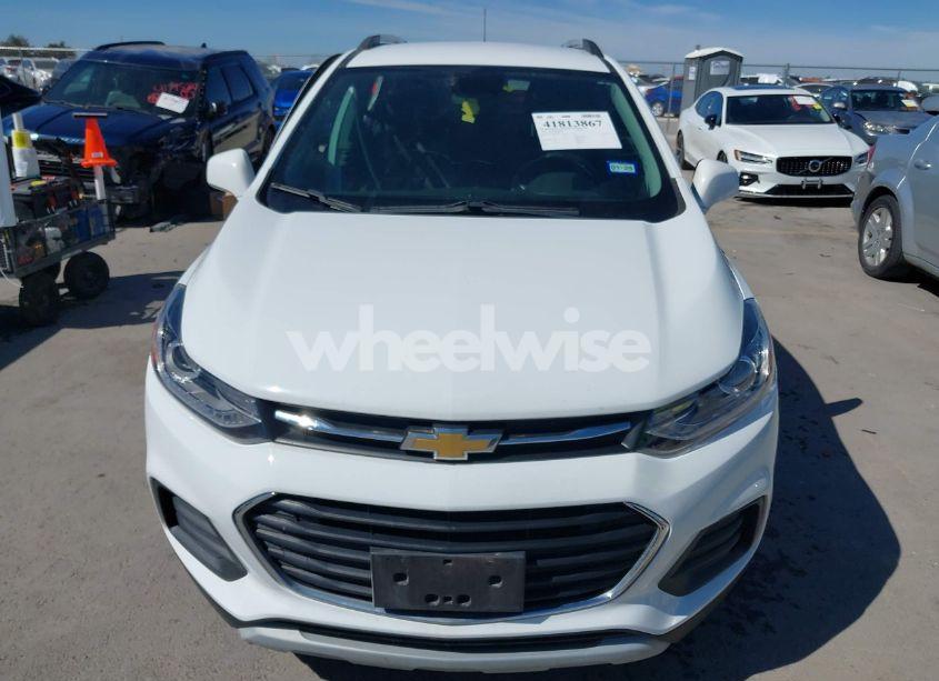 Photo 12 of 2019 Chevrolet Trax LT (VIN KL7CJLSB5KB849555)