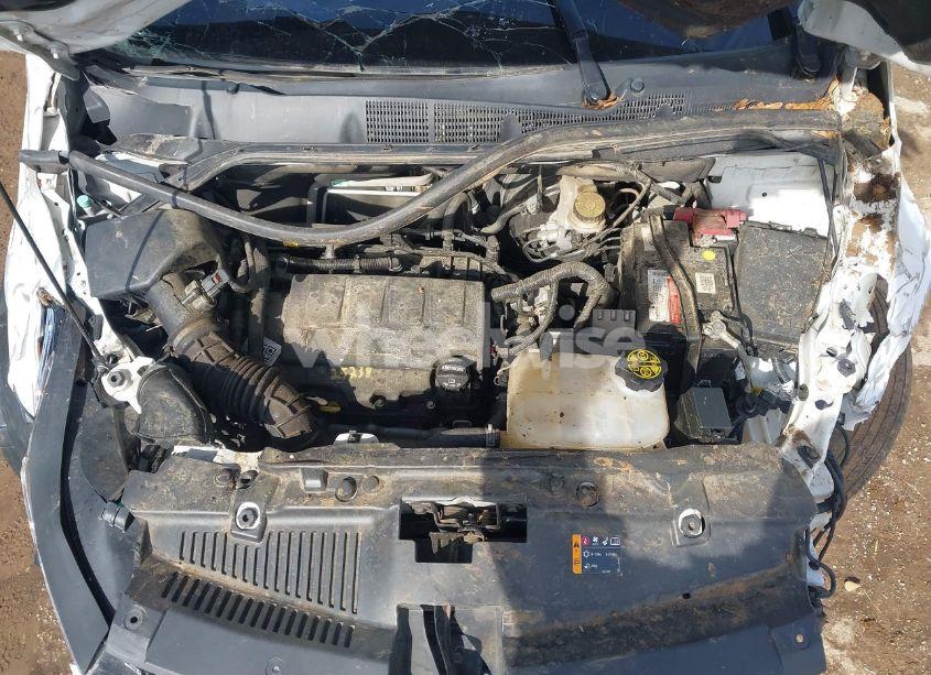 Photo 10 of 2020 Chevrolet Trax FWD LT (VIN KL7CJLSB5LB315103)